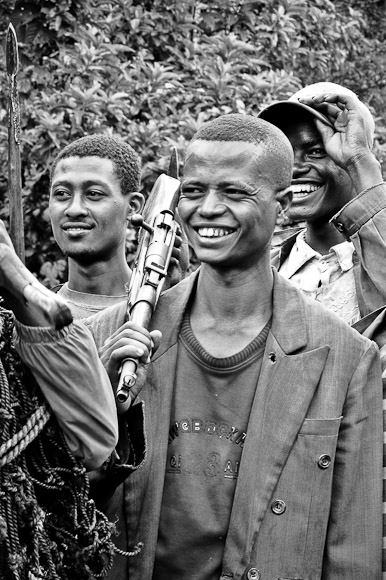 chasseurs, femmes plateaux, surmas, ethiopie, soudan